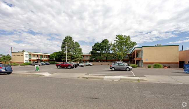 Building Photo - Fair Plaza Apartments