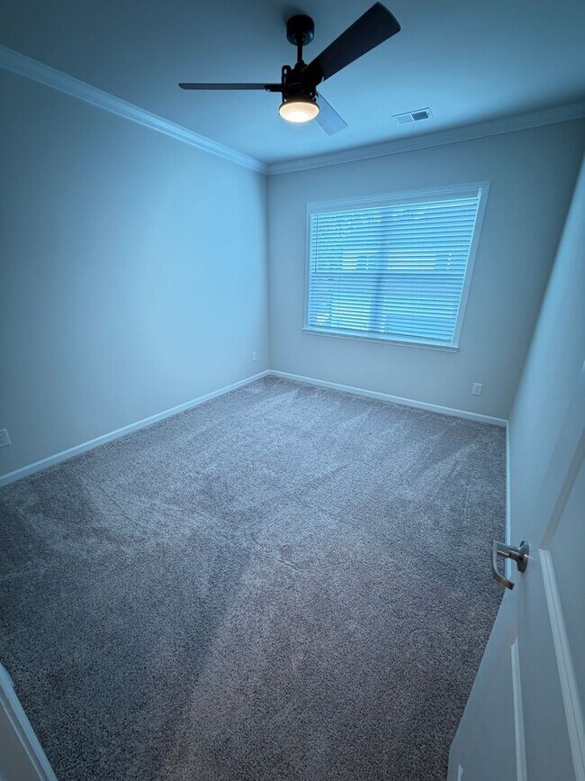 Building Photo - 1 Block from Downtown Kannapolis