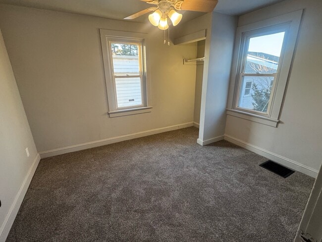 Building Photo - 3595 Carlisle Rd