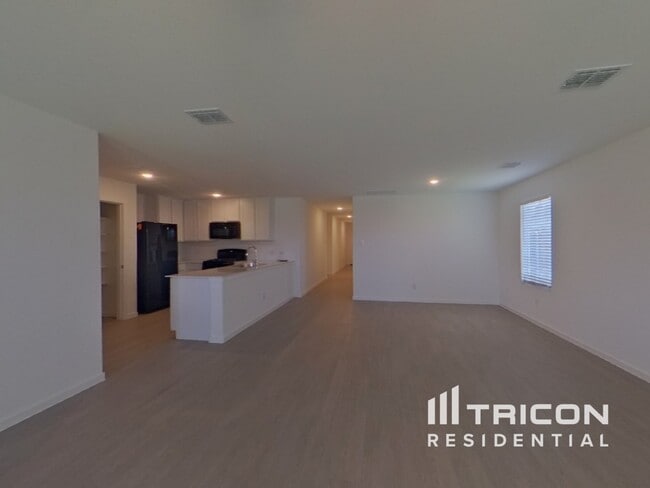 Building Photo - 1728 Poptic Ln
