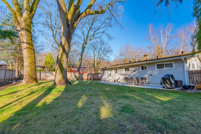 Building Photo - 4609 Waukesha St