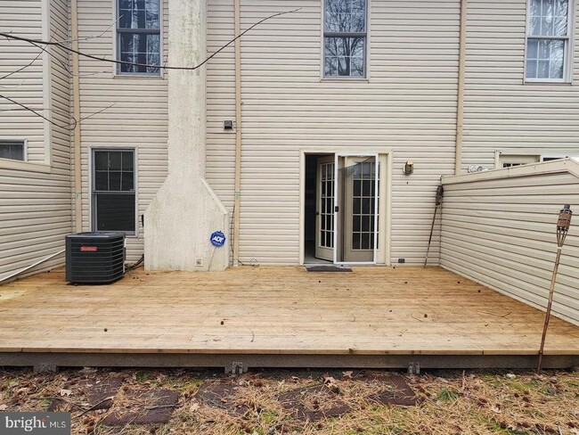 Building Photo - 501 Berkshire Way