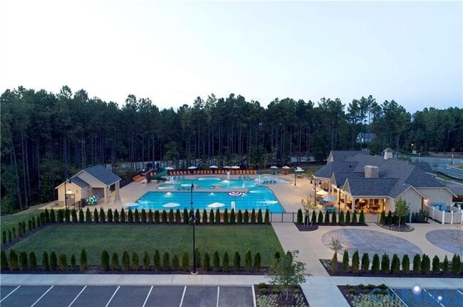 Building Photo - 8753 Whitman Dr