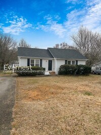 Building Photo - 1676 Guilford Dr