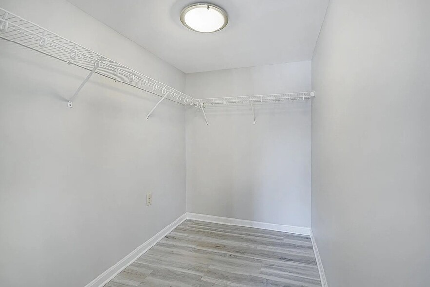 Building Photo - 136 West St