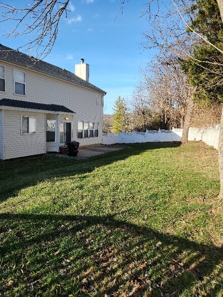 Building Photo - 3802 Scarlet Oak Dr