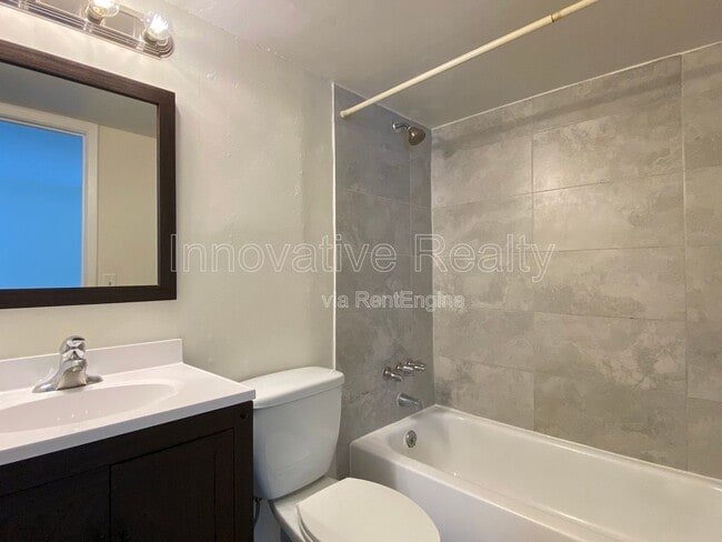 Building Photo - 5236 Davisson Ave