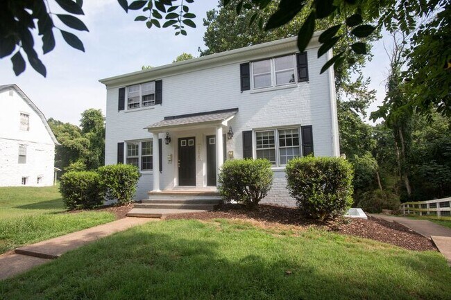 Building Photo - 256 Stribling Ave