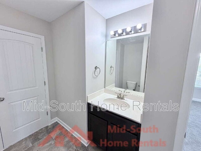 Building Photo - 7472 Kylan Dr