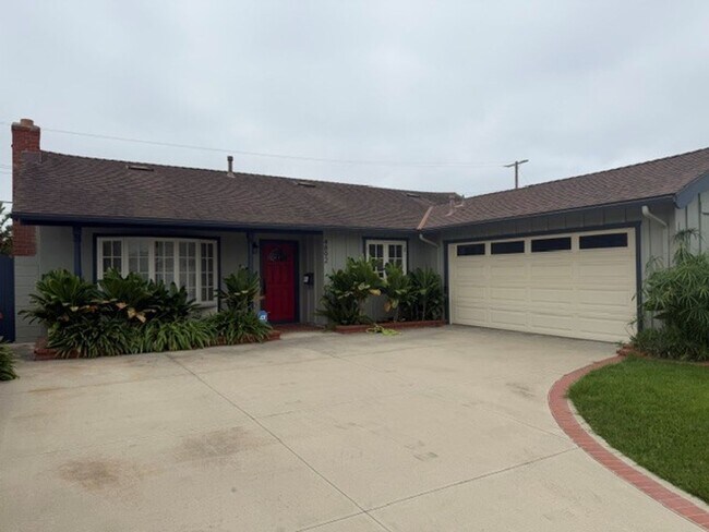 Building Photo - 4892 Oahu Dr