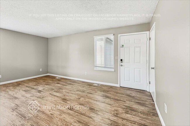 Building Photo - 16372 E Brown Dr