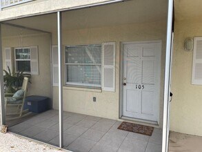 Building Photo - Venice Island 1Br/1Ba Condo Ground Floor