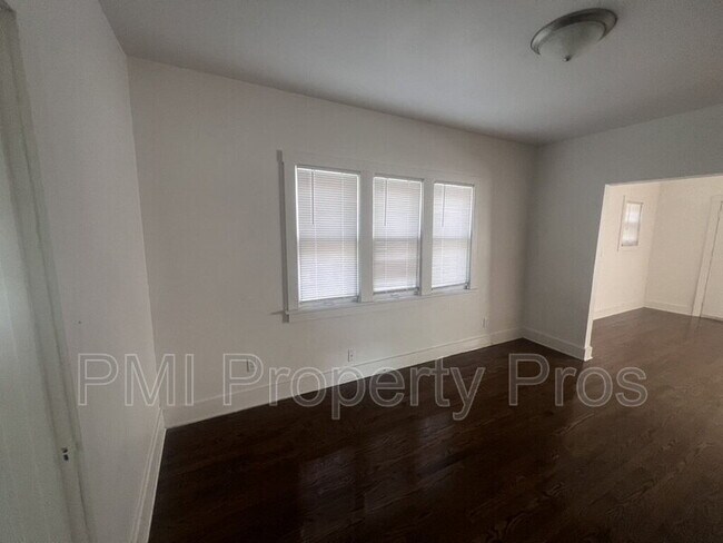 Building Photo - 3138 N 11th St