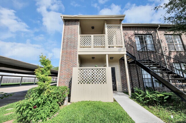 Building Photo - 8055 Cambridge St