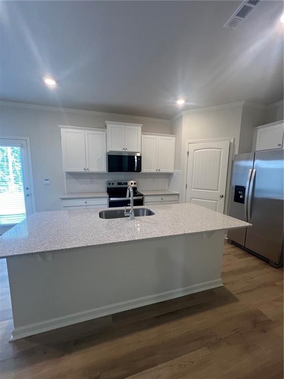 Building Photo - 60 Berryville Dr