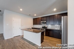 Building Photo - 2041 Rhesus