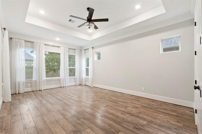 Building Photo - 17703 Sequoia Kings Dr
