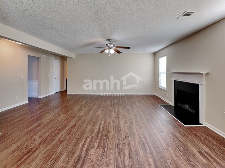Building Photo - 298 Sheffield Ln