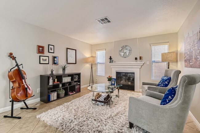 Building Photo - Beautiful 3 bedroom Home Located in the Vi...