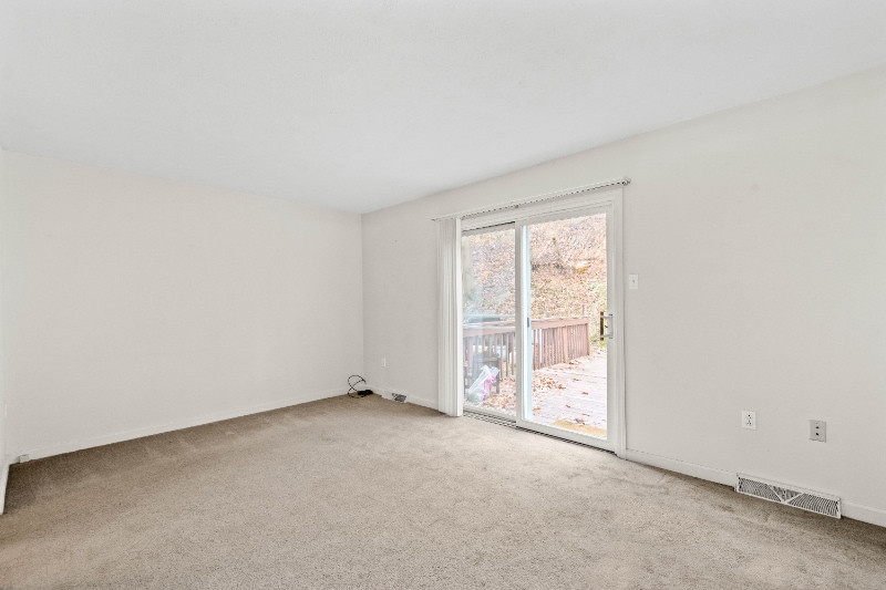 Building Photo - 159 Londonderry Dr