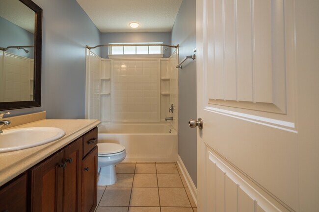 Building Photo - 157 Outpost Trl