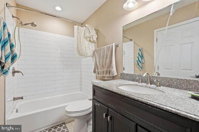 Building Photo - 87 Sudbury Square