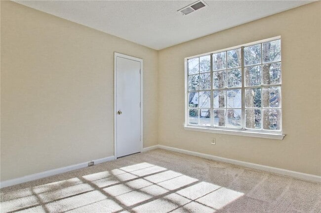 Building Photo - 3657 River Ridge Ct