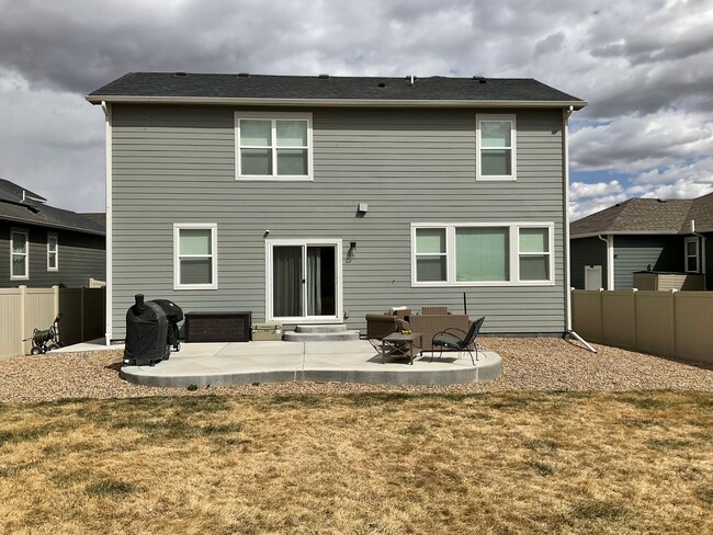 Building Photo - Fabulous 2 Story in The Trails At Aspen Ridge