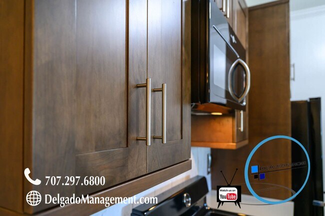 Building Photo - Glen Cove! Large renovated one bedroom one bath