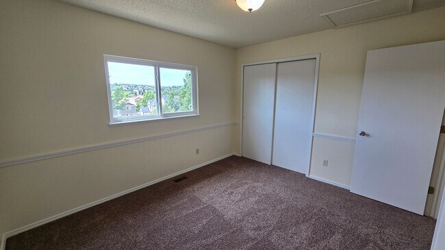 Building Photo - 3855 Blazingwood Way