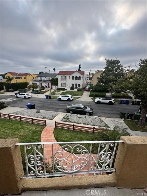 Building Photo - 1046 S Citrus Ave