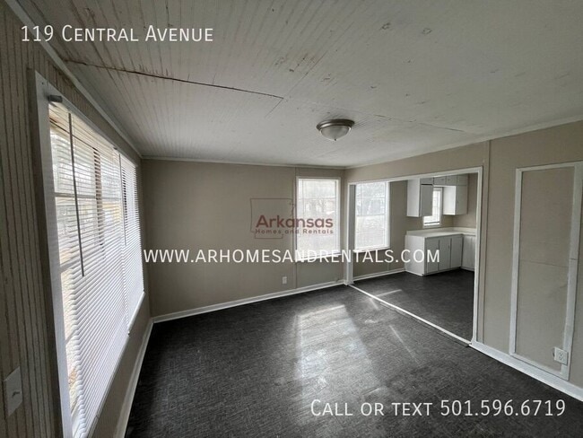 Building Photo - 119 Central Ave