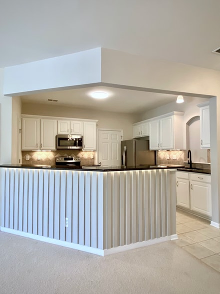 Building Photo - 14935 Santa Lucia Dr