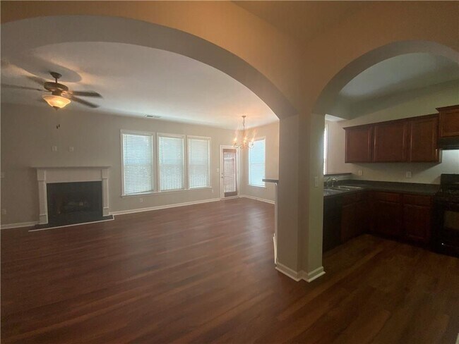 Building Photo - 477 Wingsfield Ct SW