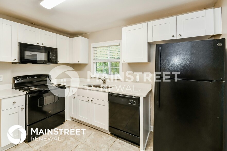 Building Photo - 236 E Haven Dr