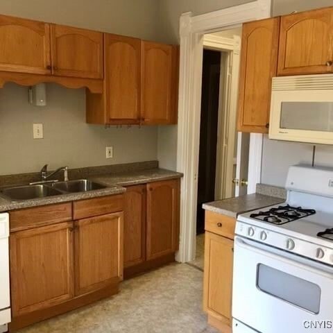 Building Photo - 202 Green St