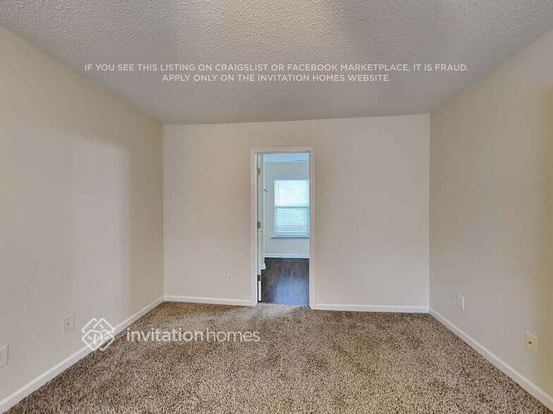 Building Photo - 3612 Deering Dr