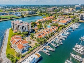 Building Photo - Experience Waterfront Living in Port Royal!
