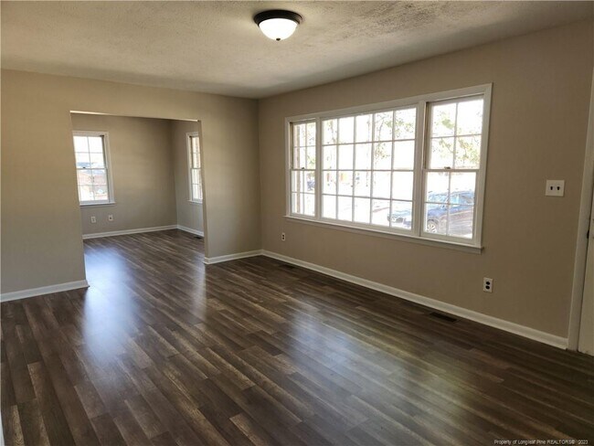 Building Photo - 7567 Carrollburg Dr