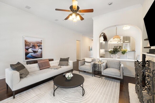 Building Photo - 2106 Rue De St Germaine