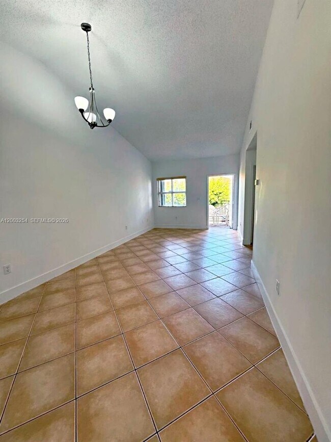 Building Photo - 15490 SW 134th Pl