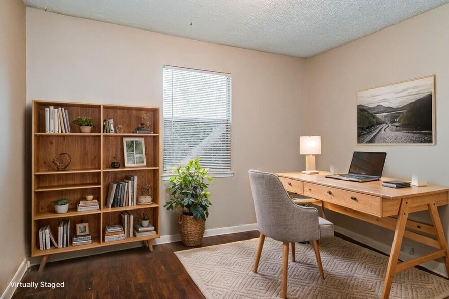 Building Photo - 11702 Tanager Dr