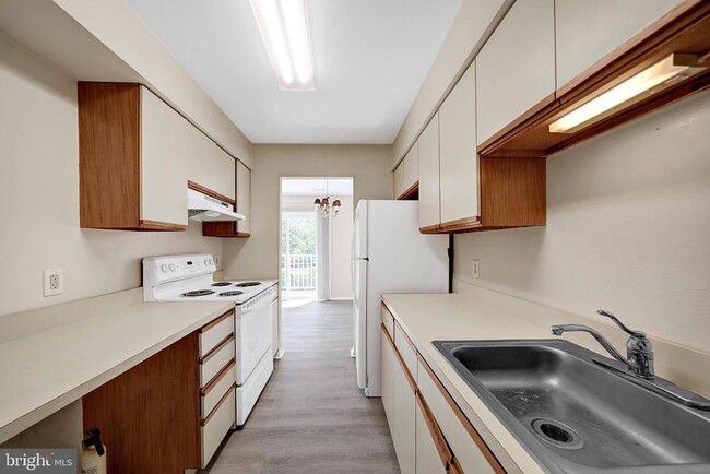 Building Photo - 306B Mulberry Cove