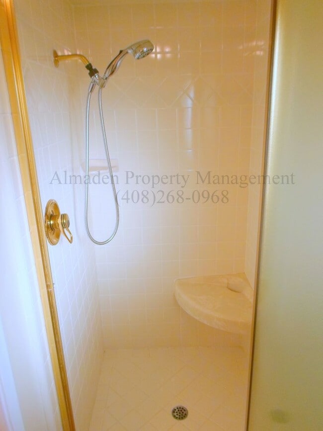 Building Photo - Spacious Home in Almaden Valley w/ Central...