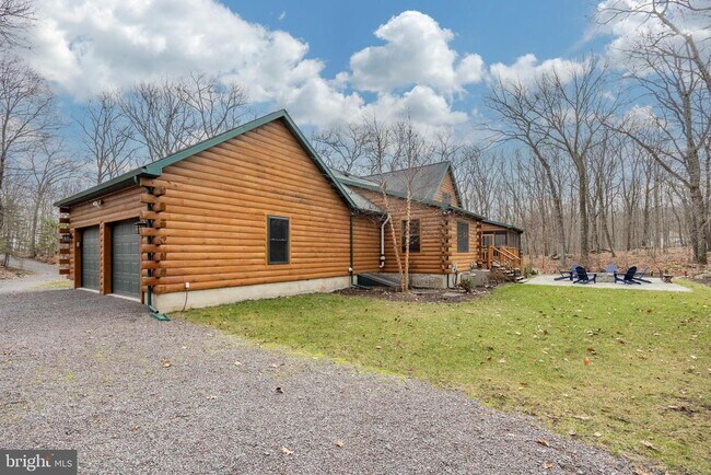 Building Photo - 1212 Acacia Dr