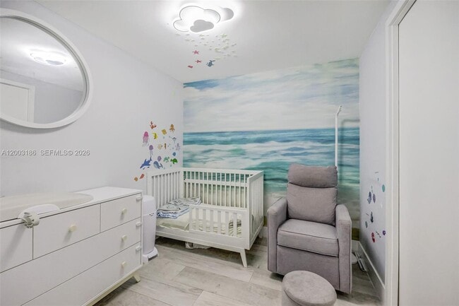 Building Photo - 650 NE 32nd St