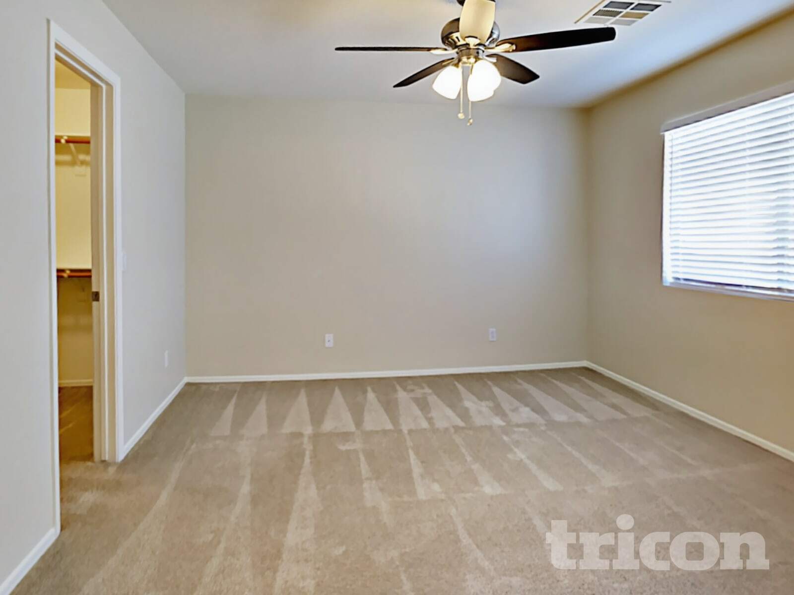 Building Photo - 16286 N 159th Dr