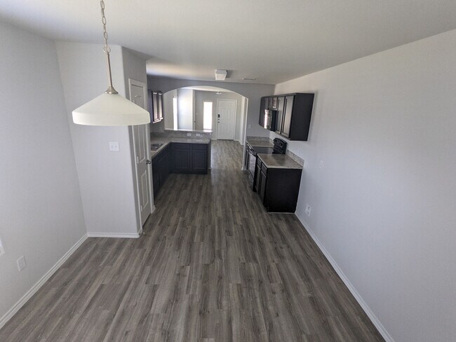 Building Photo - Leonard Crossing - 1136 Crossing Drive, Br...