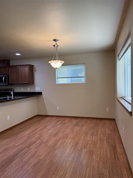 Dining area - 1422 Lincoln St