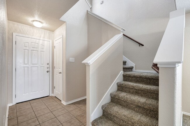 Building Photo - Stylish Two-Story Residence with Modern Co...